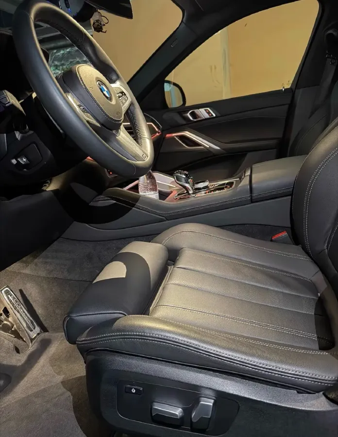 2021 BMW X6 2.0T 265HP L4 8AT,autocango,china used car exporter,china ev exporter,chinese used car exporter,chinese used ev exporter