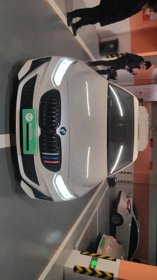 2022 BMW 1 Series 1.5T 140HP L3 7DCT,autocango,china used car exporter,china ev exporter,chinese used car exporter,chinese used ev exporter