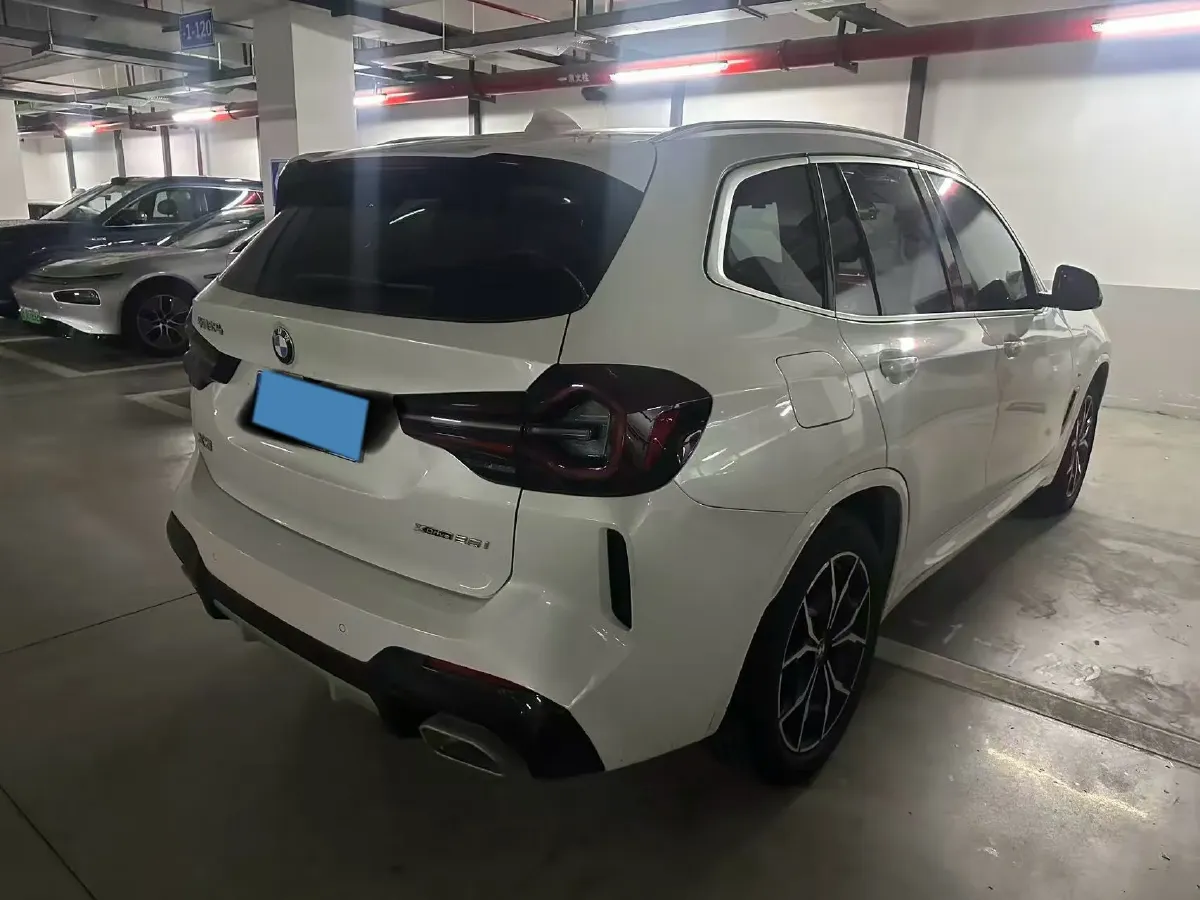 2022 BMW X3 2.0T 184HP L4 8AT,autocango,china used car exporter,china ev exporter,chinese used car exporter,chinese used ev exporter