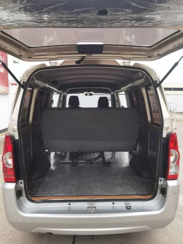 2021 WuLing RongGuang 1.5L 99HP L4 5MT,autocango,china used car exporter,china ev exporter,chinese used car exporter,chinese used ev exporter