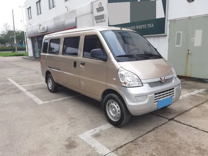 2021 WuLing RongGuang 1.5L 99HP L4 5MT,autocango,china used car exporter,china ev exporter,chinese used car exporter,chinese used ev exporter