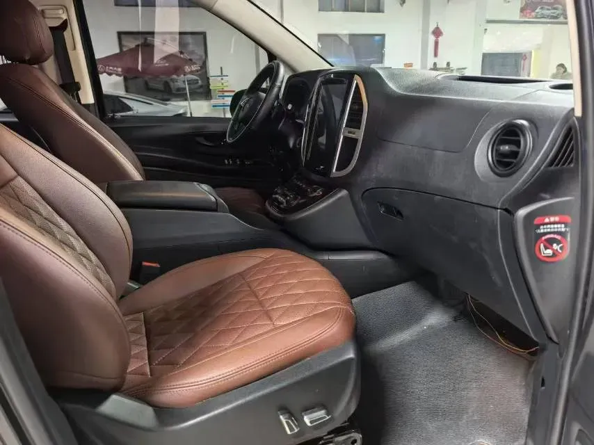 2020 Mercedes-Benz Vito 2.0T 211HP L4 9AT,autocango,china used car exporter,china ev exporter,chinese used car exporter,chinese used ev exporter