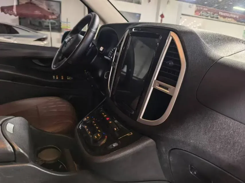 2020 Mercedes-Benz Vito 2.0T 211HP L4 9AT,autocango,china used car exporter,china ev exporter,chinese used car exporter,chinese used ev exporter