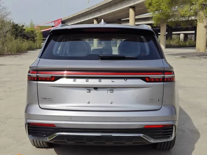 2024 Geely Monjaro 2.0T 218HP L4 7DCT,autocango,china used car exporter,china ev exporter,chinese used car exporter,chinese used ev exporter