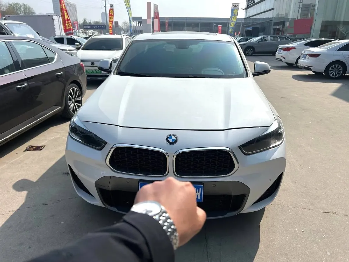2021 BMW X2 2.0T 192HP L4 7DCT,autocango,china used car exporter,china ev exporter,chinese used car exporter,chinese used ev exporter
