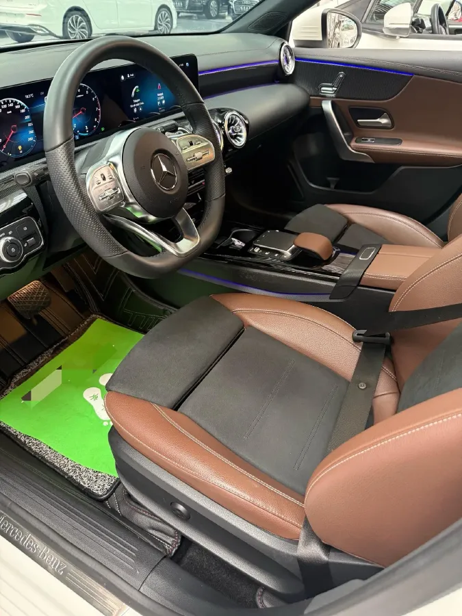 2022 Mercedes-Benz A Class 1.3T 163HP L4 7DCT,autocango,china used car exporter,china ev exporter,chinese used car exporter,chinese used ev exporter