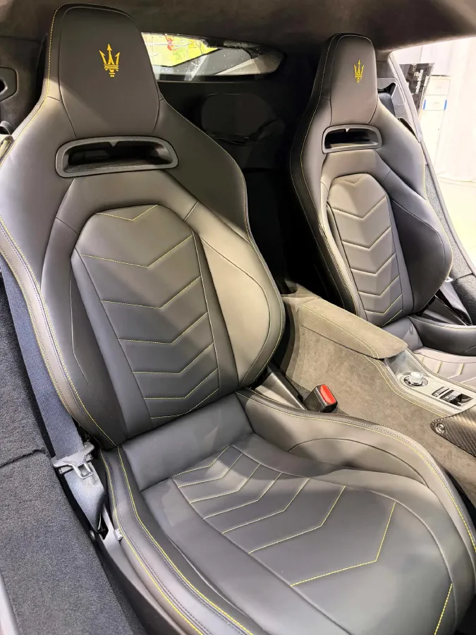 2023 Maserati MC20 3.0T 630HP V6 8DCT,autocango,china used car exporter,china ev exporter,chinese used car exporter,chinese used ev exporter