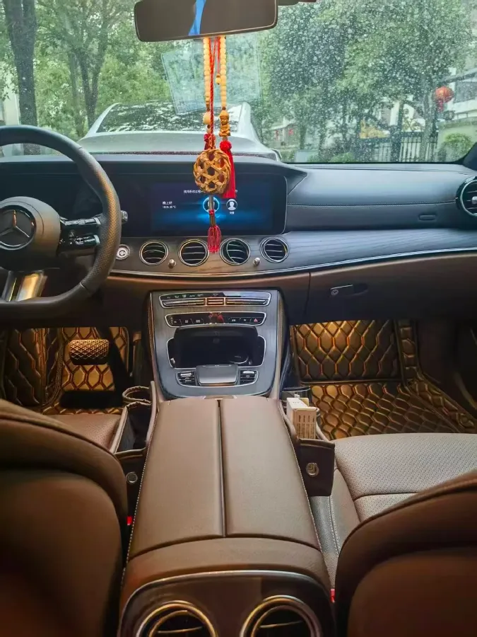 2023 Mercedes-Benz E Class 2.0T 211HP L4 9AT PHEV 25.4KWH,autocango,china used car exporter,china ev exporter,chinese used car exporter,chinese used ev exporter