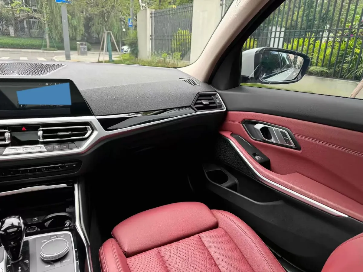 2022 BMW 3 Series 2.0T 156HP L4 8AT,autocango,china used car exporter,china ev exporter,chinese used car exporter,chinese used ev exporter