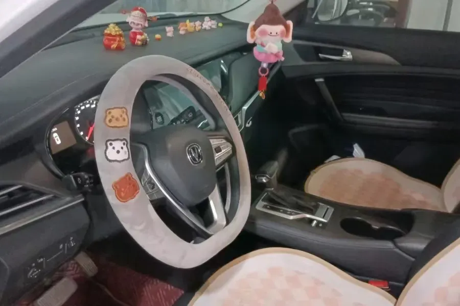 2019 ChangAn CS35 Plus 1.4T 158HP L4 7DCT,autocango,china used car exporter,china ev exporter,chinese used car exporter,chinese used ev exporter