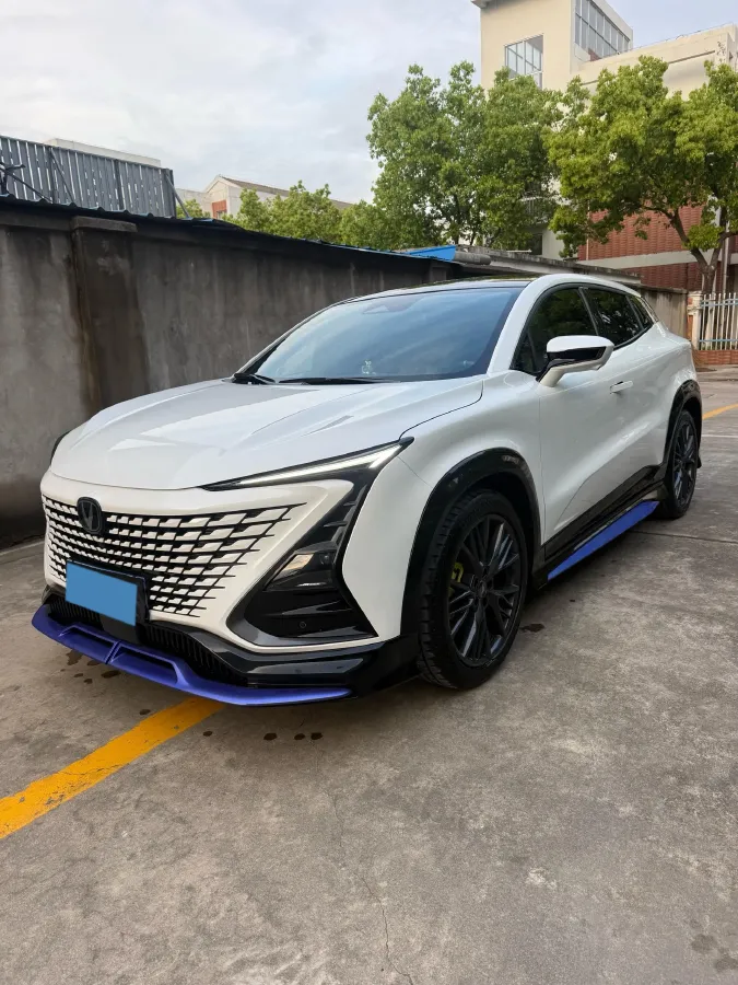 2023 ChangAn UNI-T 1.5T 188HP L4 7DCT,autocango,china used car exporter,china ev exporter,chinese used car exporter,chinese used ev exporter
