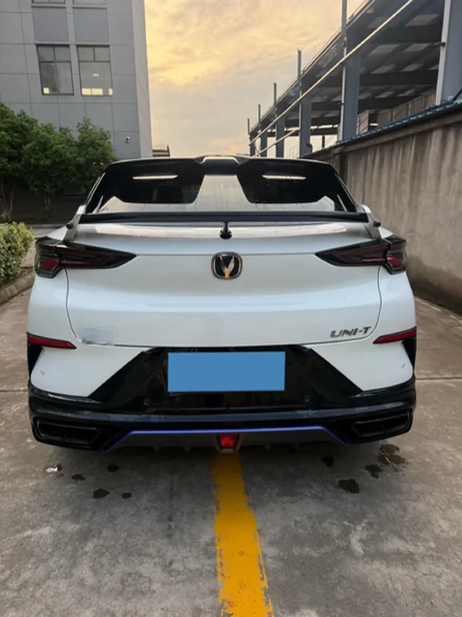 2023 ChangAn UNI-T 1.5T 188HP L4 7DCT,autocango,china used car exporter,china ev exporter,chinese used car exporter,chinese used ev exporter