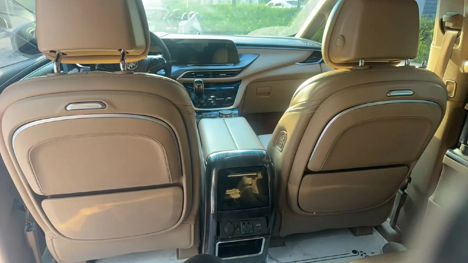 2020 Buick GL8 2.0T 237HP L4 9AT,autocango,china used car exporter,china ev exporter,chinese used car exporter,chinese used ev exporter