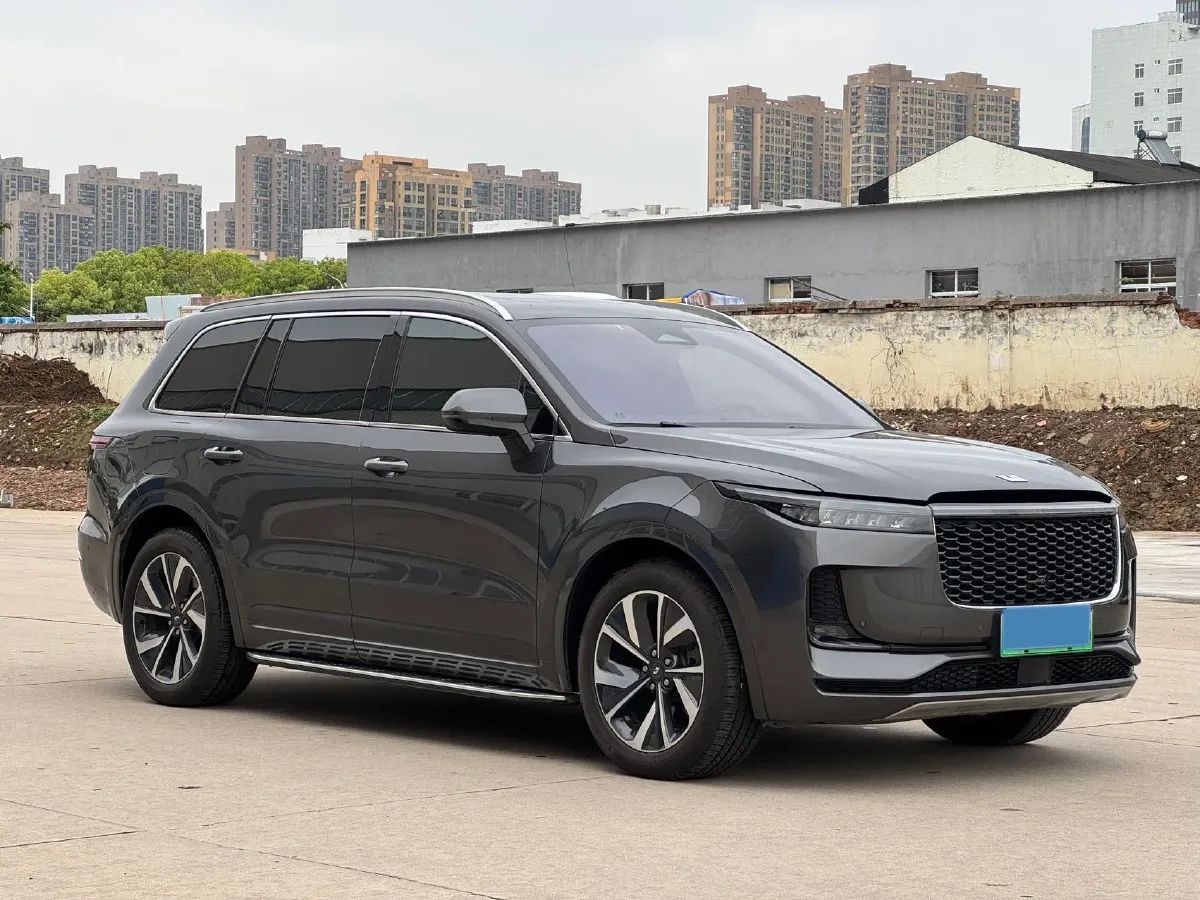 2021 Li ONE Range Extended 131HP REEV 40.5KWH,autocango,china used car exporter,china ev exporter,chinese used car exporter,chinese used ev exporter
