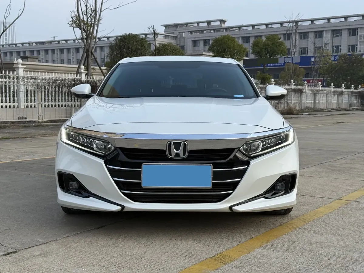 2022 Honda Accord 1.5T 194HP L4 CVT,autocango,china used car exporter,china ev exporter,chinese used car exporter,chinese used ev exporter