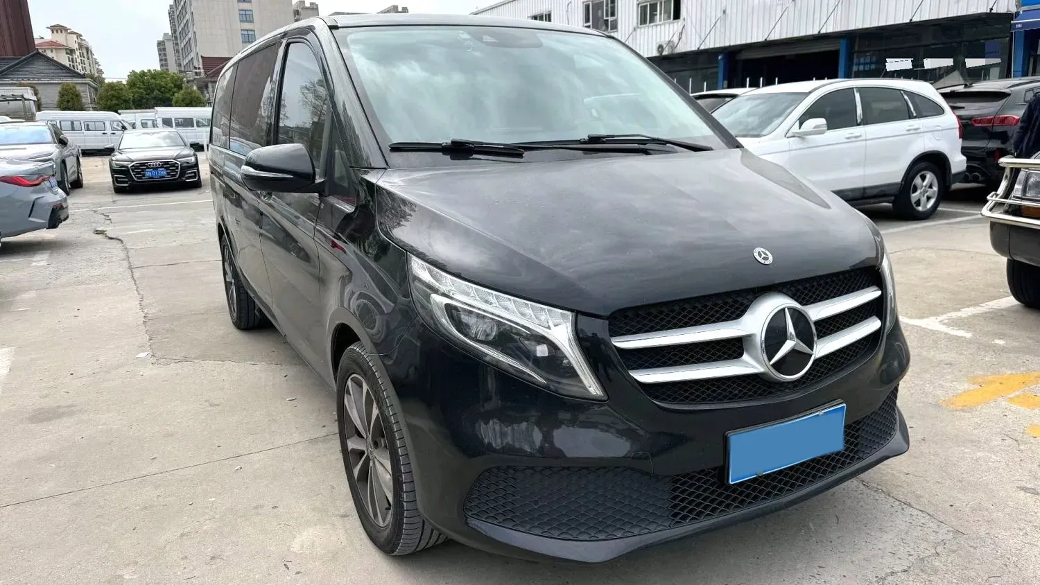 2021 Mercedes-Benz V Class 2.0T 211HP L4 9AT,autocango,china used car exporter,china ev exporter,chinese used car exporter,chinese used ev exporter
