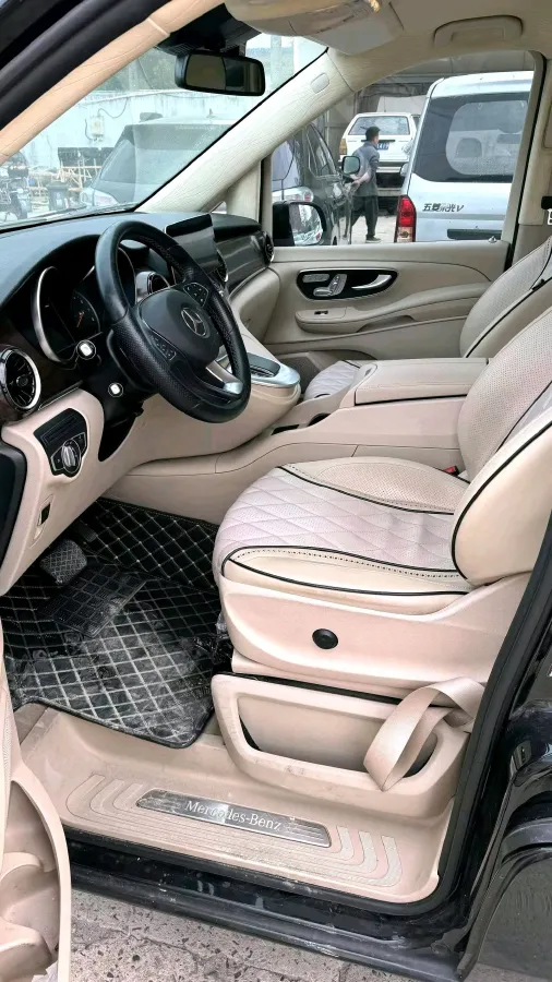 2021 Mercedes-Benz V Class 2.0T 211HP L4 9AT,autocango,china used car exporter,china ev exporter,chinese used car exporter,chinese used ev exporter