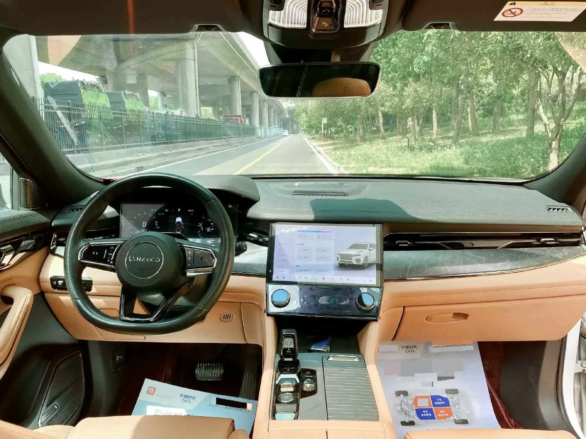 2021 Kia Carnival 2.0T 233HP L4 8AT,autocango,china used car exporter,china ev exporter,chinese used car exporter,chinese used ev exporter