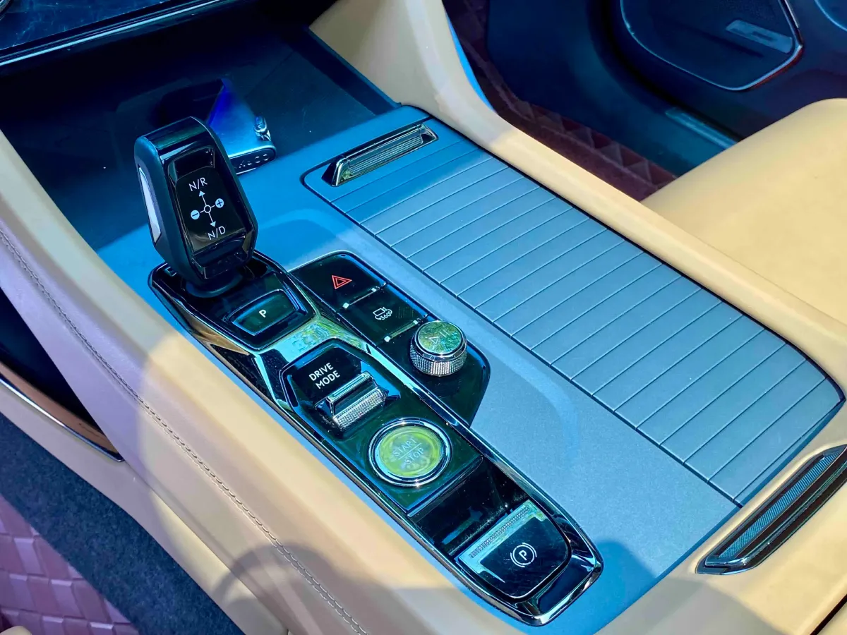 2021 Kia Carnival 2.0T 233HP L4 8AT,autocango,china used car exporter,china ev exporter,chinese used car exporter,chinese used ev exporter