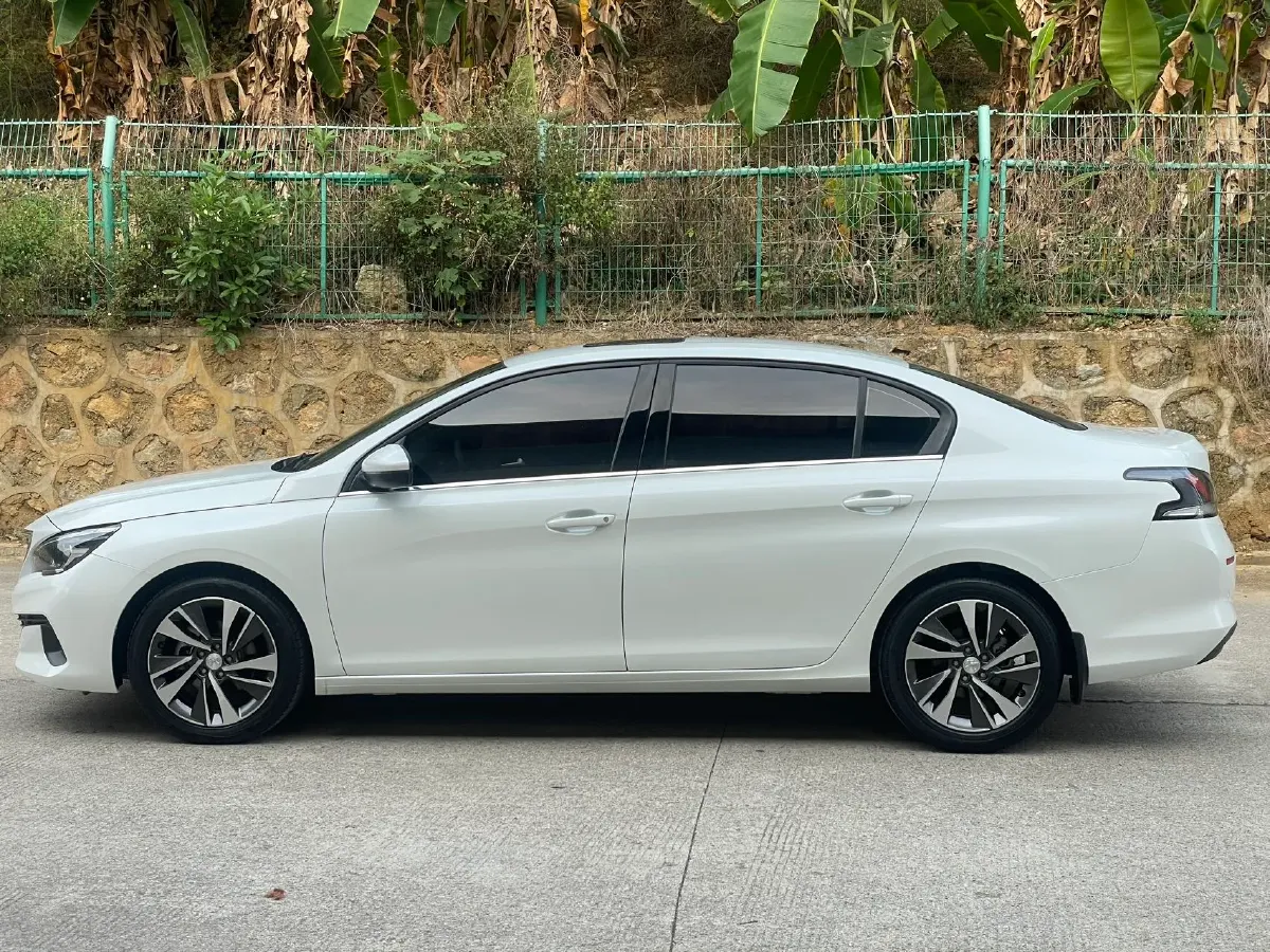 2019 Peugeot 408 1.2T 136HP L3 6DCT,autocango,china used car exporter,china ev exporter,chinese used car exporter,chinese used ev exporter