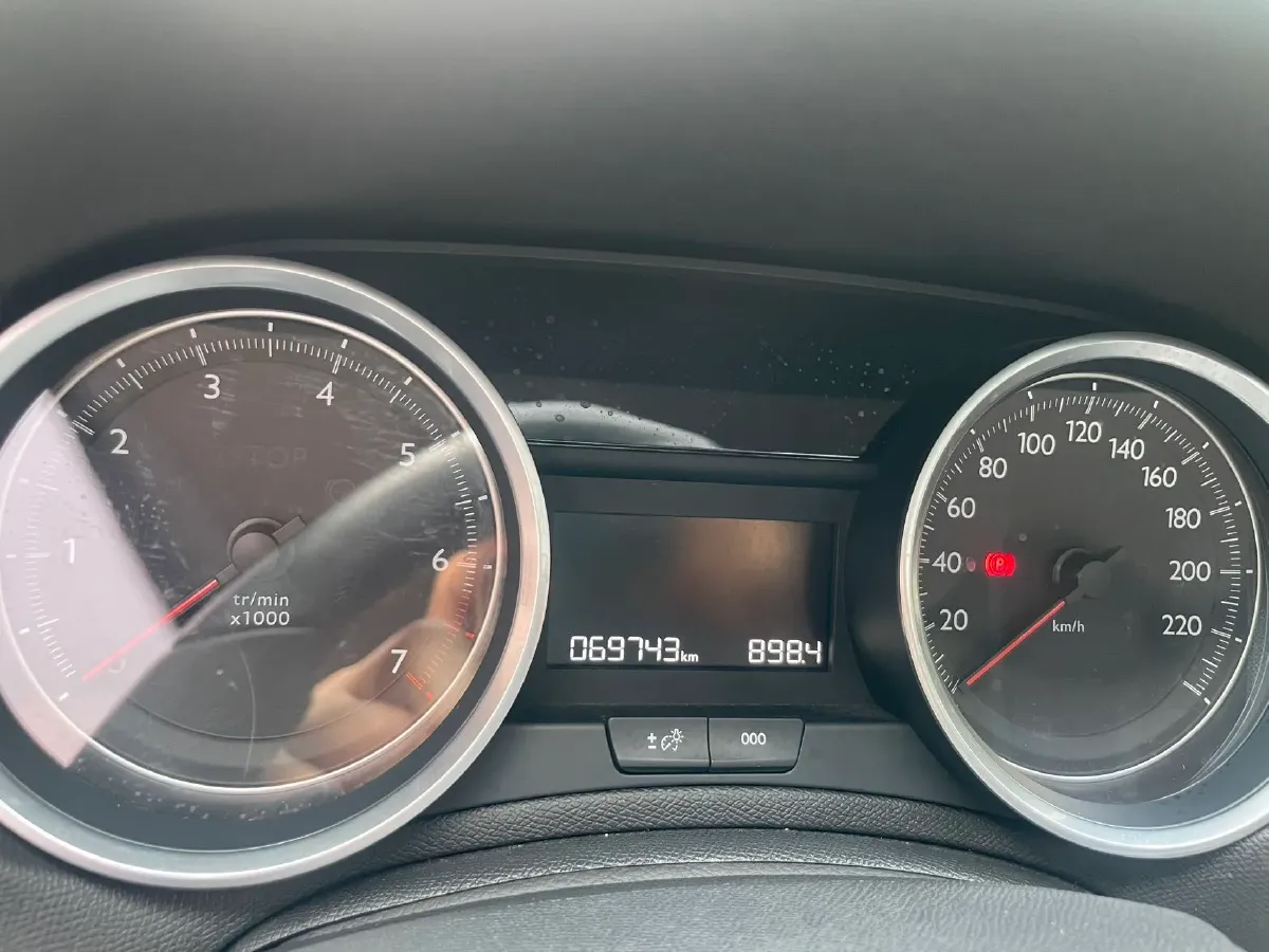 2019 Peugeot 408 1.2T 136HP L3 6DCT,autocango,china used car exporter,china ev exporter,chinese used car exporter,chinese used ev exporter