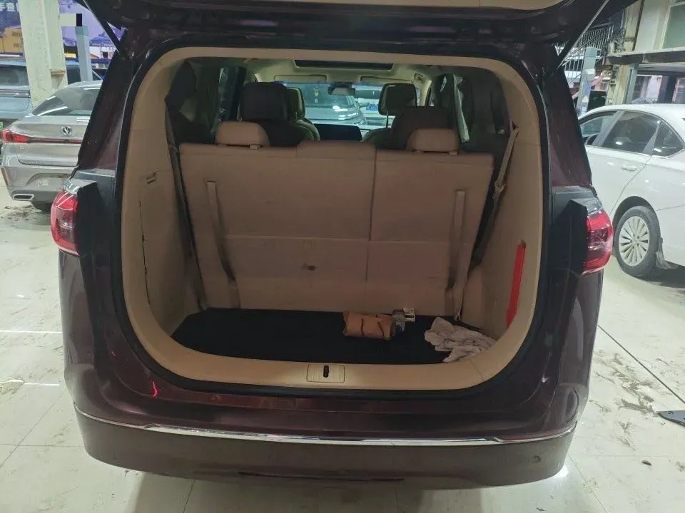 2023 Buick GL8 2.0T 237HP L4 9AT,autocango,china used car exporter,china ev exporter,chinese used car exporter,chinese used ev exporter