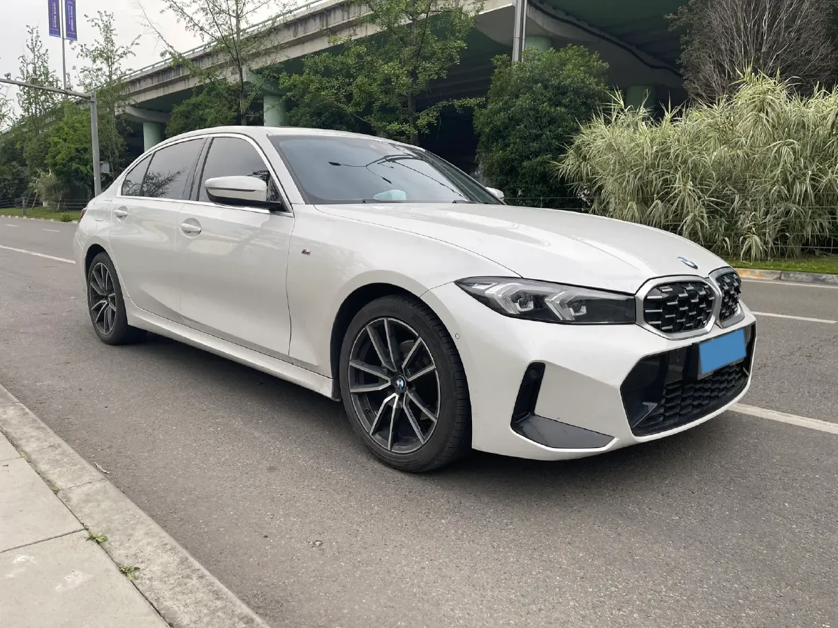 2023 BMW 3 Series 2.0T 184HP L4 8AT,autocango,china used car exporter,china ev exporter,chinese used car exporter,chinese used ev exporter