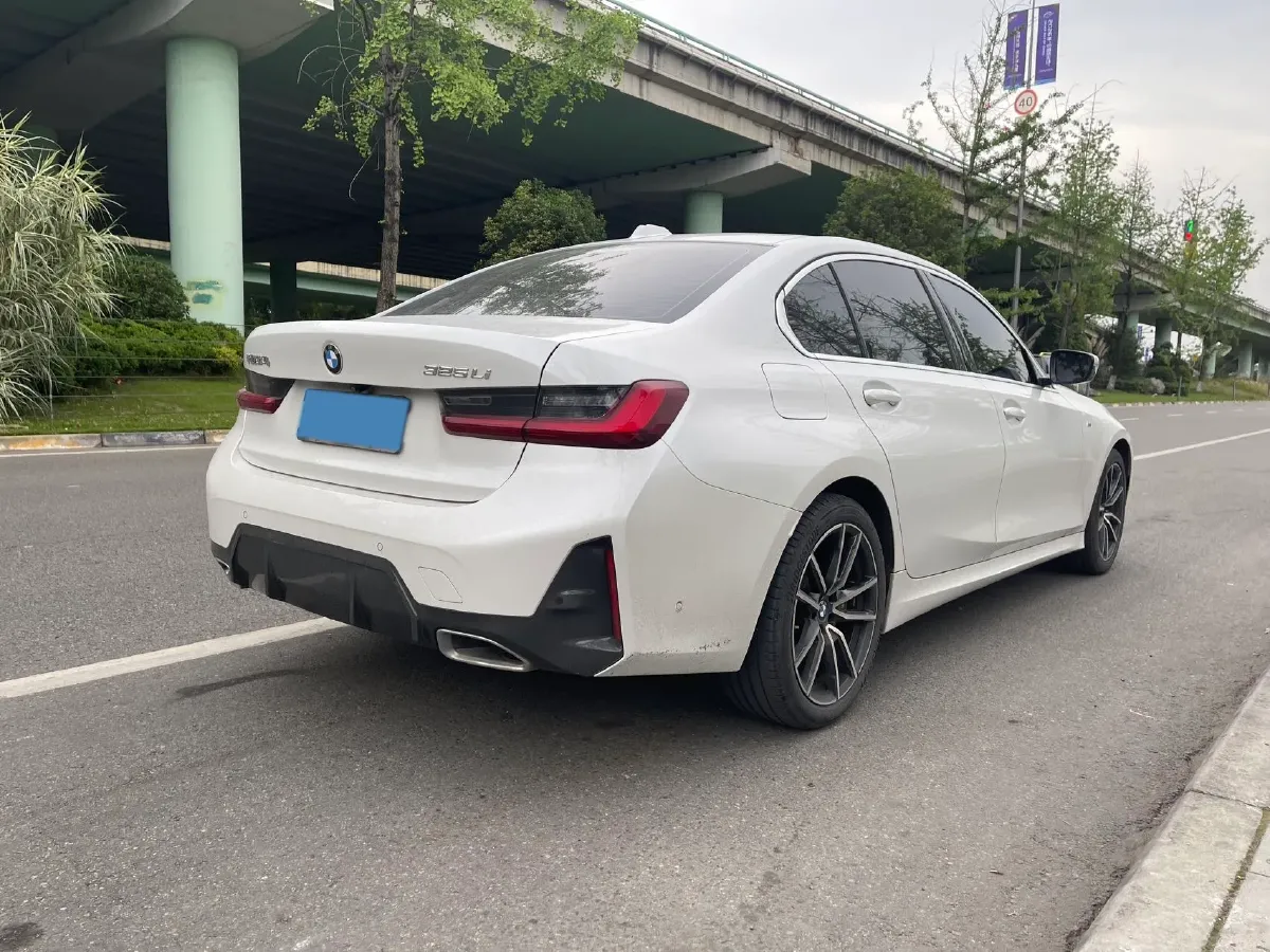 2023 BMW 3 Series 2.0T 184HP L4 8AT,autocango,china used car exporter,china ev exporter,chinese used car exporter,chinese used ev exporter