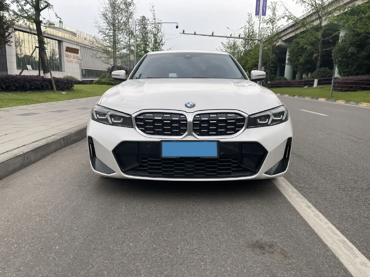 2023 BMW 3 Series 2.0T 184HP L4 8AT,autocango,china used car exporter,china ev exporter,chinese used car exporter,chinese used ev exporter