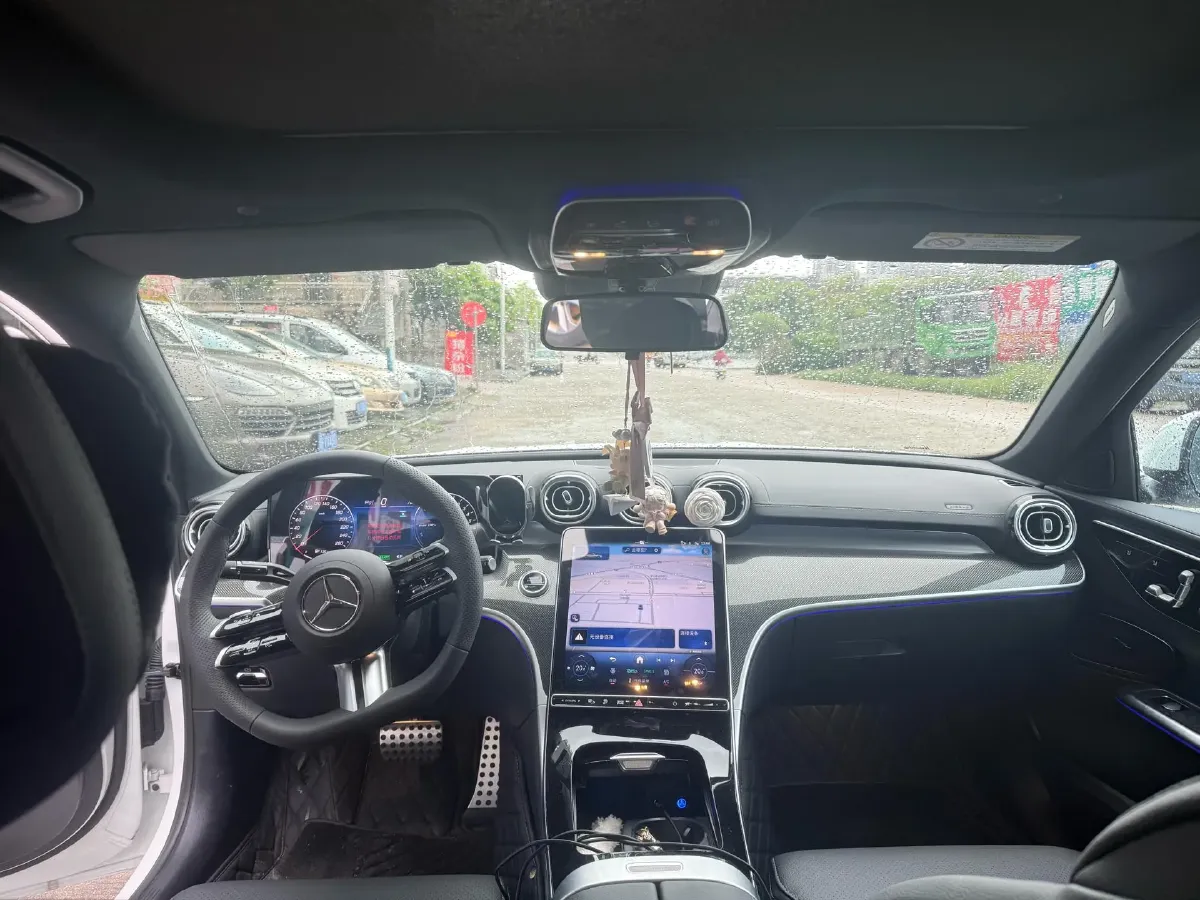 2025 Mercedes-Benz C Class 2.0T 204HP L4 9AT PHEV 25.4KWH,autocango,china used car exporter,china ev exporter,chinese used car exporter,chinese used ev exporter