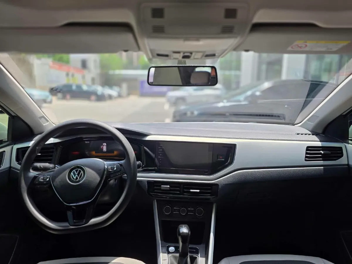 2023 Volkswagen Polo 1.5L 110HP L4 6AT,autocango,china used car exporter,china ev exporter,chinese used car exporter,chinese used ev exporter