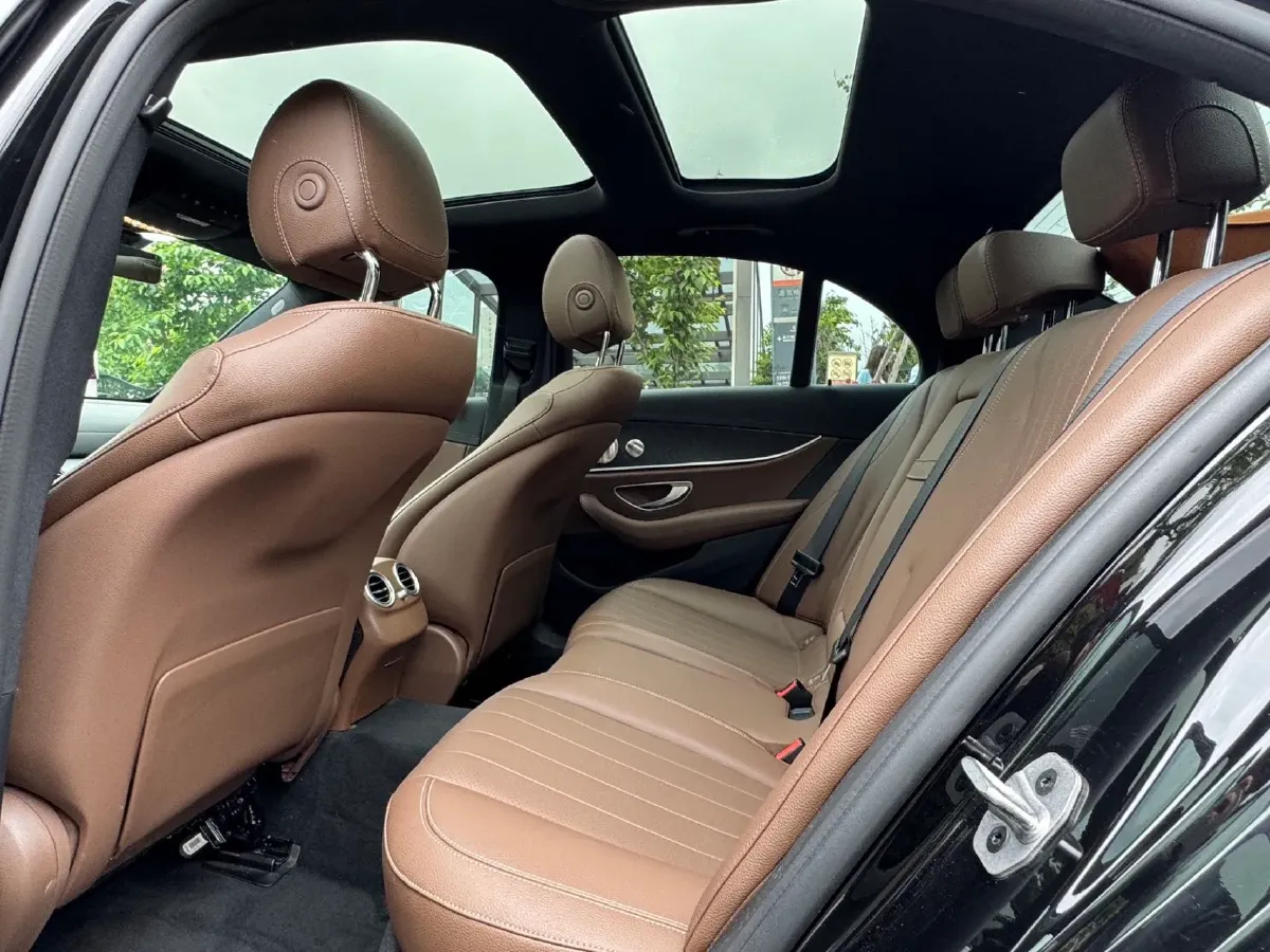 2022 Mercedes-Benz E Class 2.0T 258HP L4 9AT,autocango,china used car exporter,china ev exporter,chinese used car exporter,chinese used ev exporter