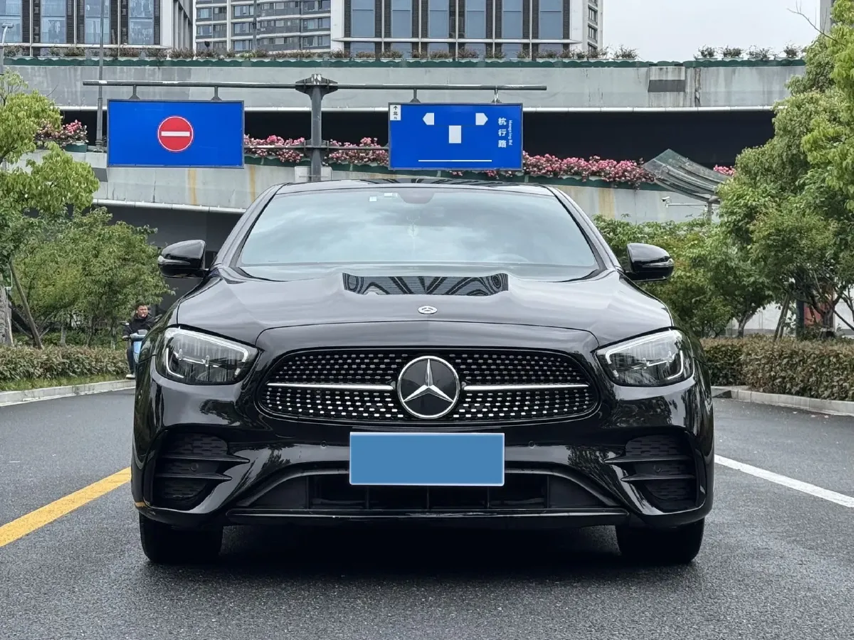 2022 Mercedes-Benz E Class 2.0T 258HP L4 9AT,autocango,china used car exporter,china ev exporter,chinese used car exporter,chinese used ev exporter
