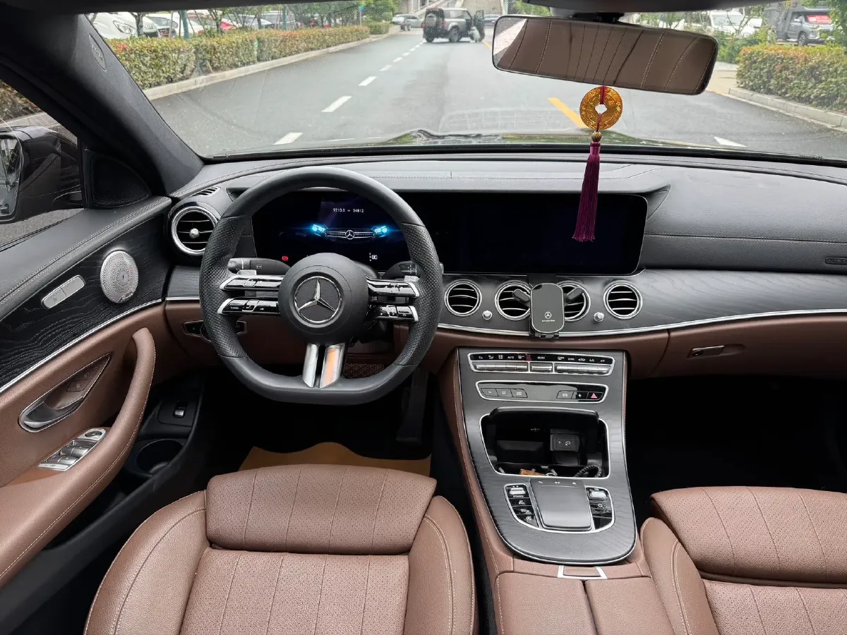 2022 Mercedes-Benz E Class 2.0T 258HP L4 9AT,autocango,china used car exporter,china ev exporter,chinese used car exporter,chinese used ev exporter