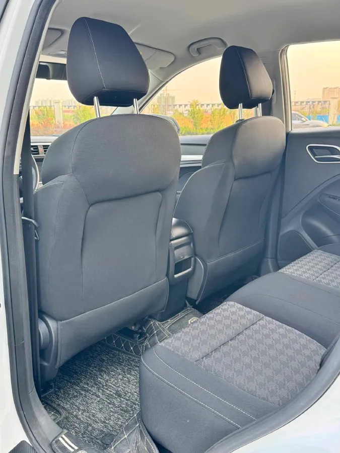 2018 MG ZS 1.5L 120HP L4 5MT,autocango,china used car exporter,china ev exporter,chinese used car exporter,chinese used ev exporter