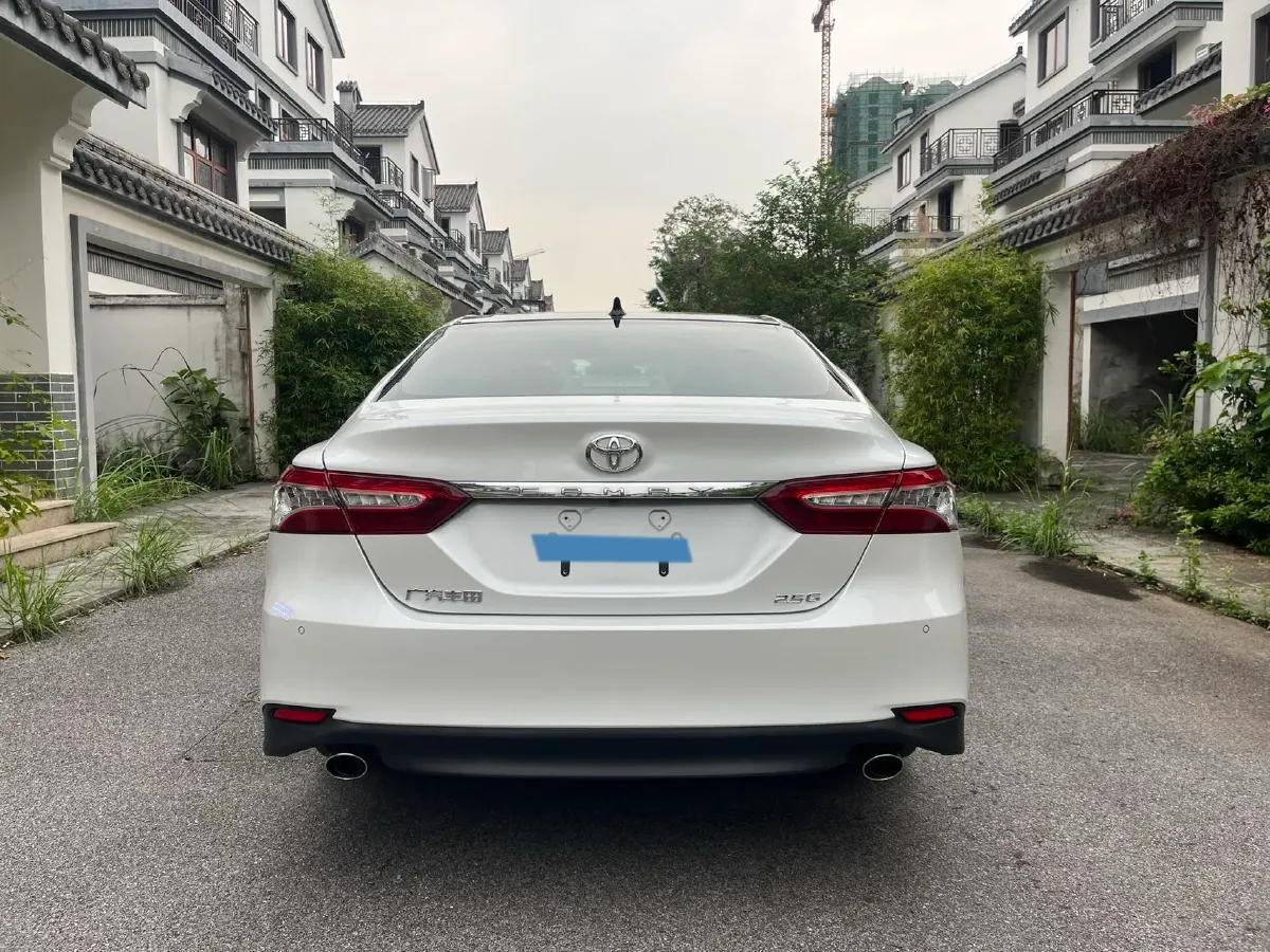 2021 Toyota Camry 2.5L 209HP L4 8AT,autocango,china used car exporter,china ev exporter,chinese used car exporter,chinese used ev exporter