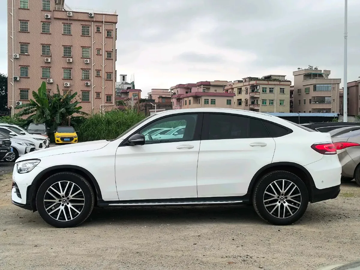2022 Mercedes-Benz GLC Coupe 2.0T 258HP L4 9AT,autocango,china used car exporter,china ev exporter,chinese used car exporter,chinese used ev exporter