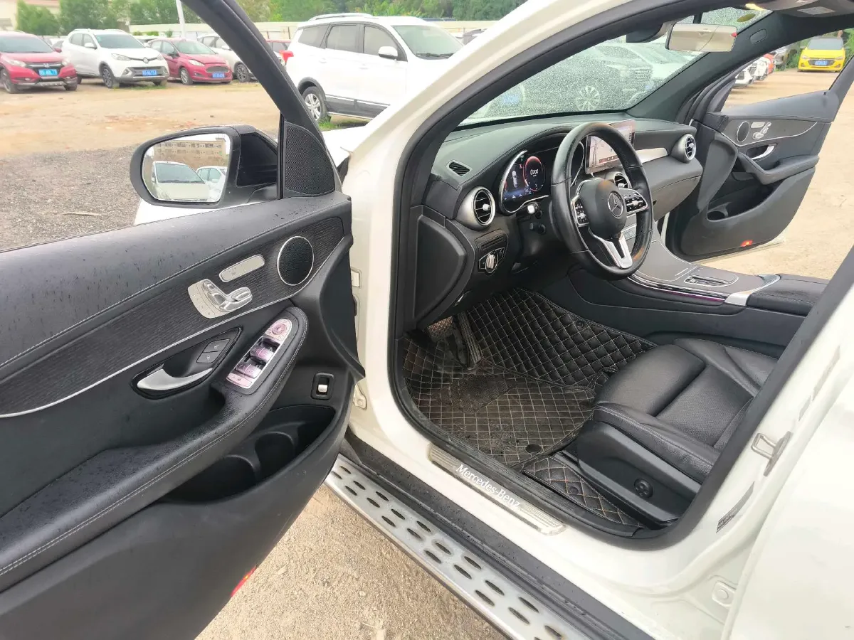 2022 Mercedes-Benz GLC Coupe 2.0T 258HP L4 9AT,autocango,china used car exporter,china ev exporter,chinese used car exporter,chinese used ev exporter