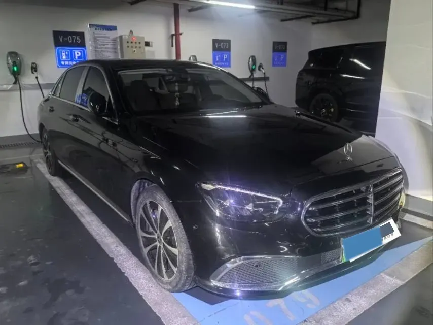 2022 Mercedes-Benz E Class 2.0T 211HP L4 9AT PHEV 25.4KWH,autocango,china used car exporter,china ev exporter,chinese used car exporter,chinese used ev exporter
