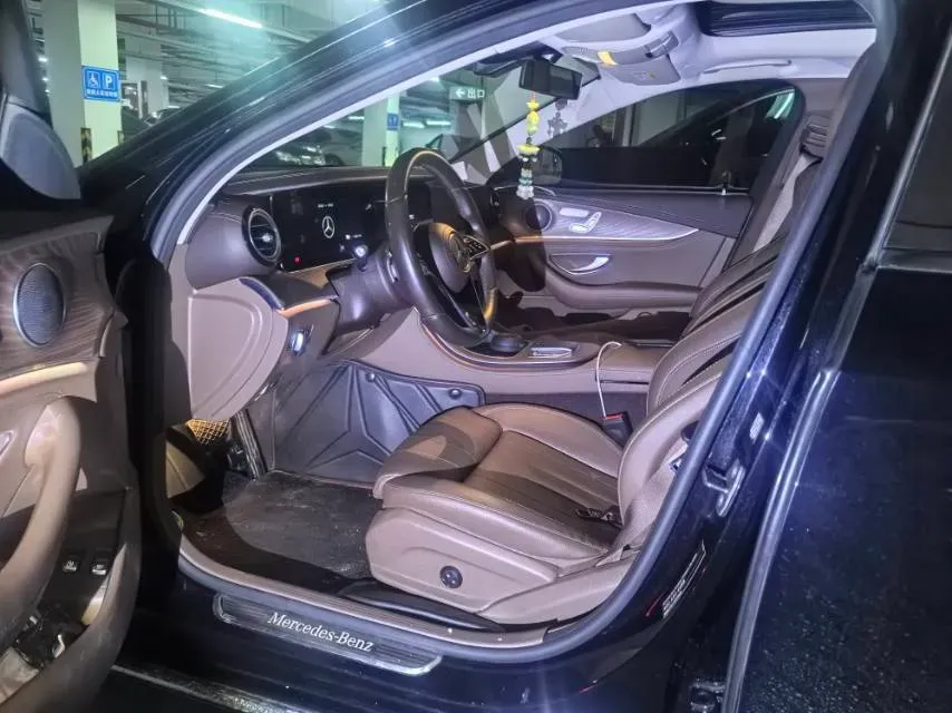 2022 Mercedes-Benz E Class 2.0T 211HP L4 9AT PHEV 25.4KWH,autocango,china used car exporter,china ev exporter,chinese used car exporter,chinese used ev exporter