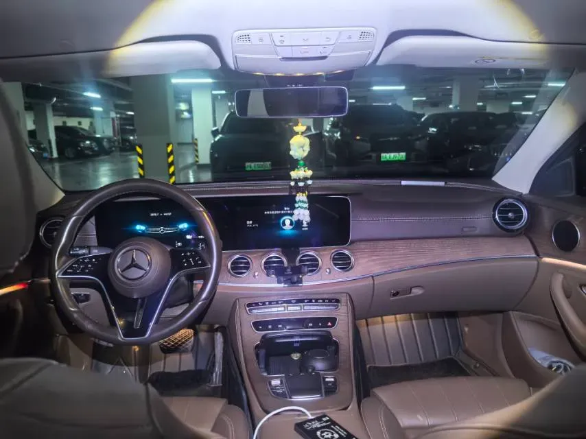 2022 Mercedes-Benz E Class 2.0T 211HP L4 9AT PHEV 25.4KWH,autocango,china used car exporter,china ev exporter,chinese used car exporter,chinese used ev exporter