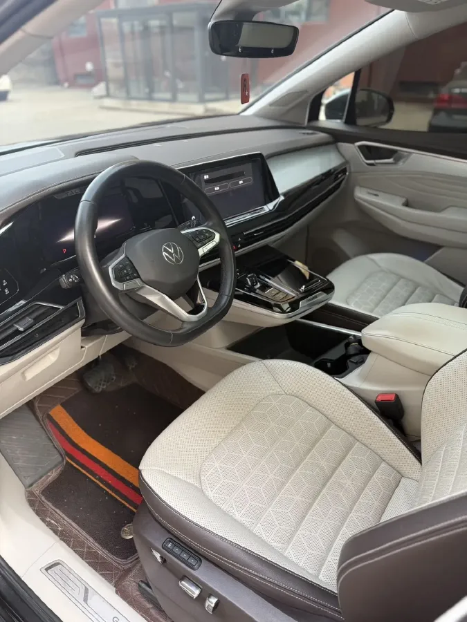 2021 Volkswagen Talagon 2.0T 220HP L4 7DCT,autocango,china used car exporter,china ev exporter,chinese used car exporter,chinese used ev exporter