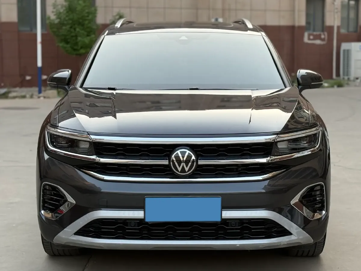 2021 Volkswagen Talagon 2.0T 220HP L4 7DCT,autocango,china used car exporter,china ev exporter,chinese used car exporter,chinese used ev exporter