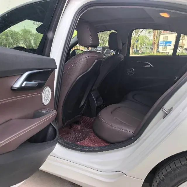 2022 BMW 1 Series 1.5T 140HP L3 7DCT,autocango,china used car exporter,china ev exporter,chinese used car exporter,chinese used ev exporter