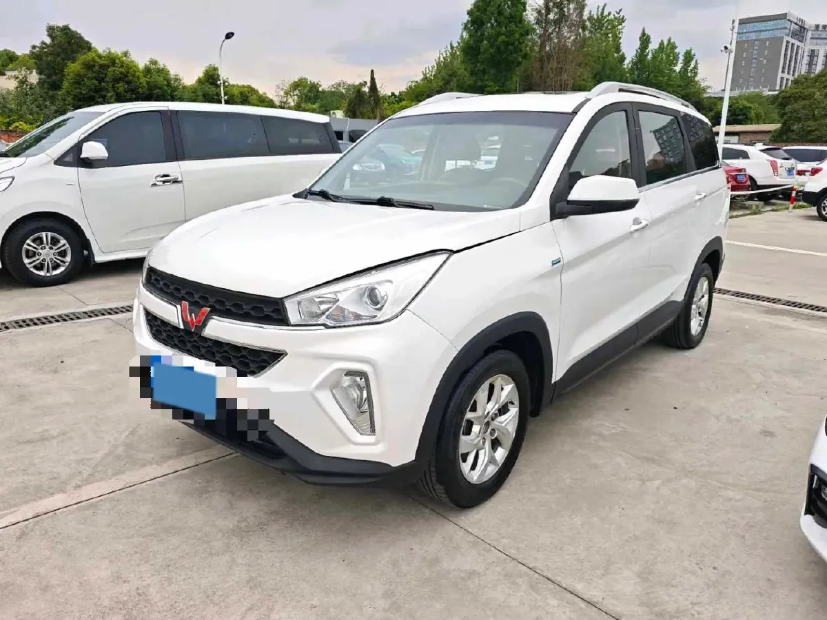 2018 WuLing HongGuang S3 1.5T 150HP L4 6MT,autocango,china used car exporter,china ev exporter,chinese used car exporter,chinese used ev exporter