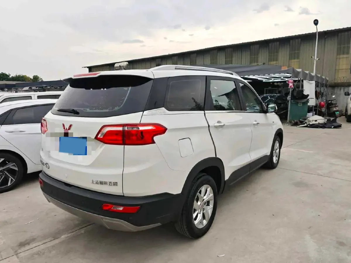 2018 WuLing HongGuang S3 1.5T 150HP L4 6MT,autocango,china used car exporter,china ev exporter,chinese used car exporter,chinese used ev exporter