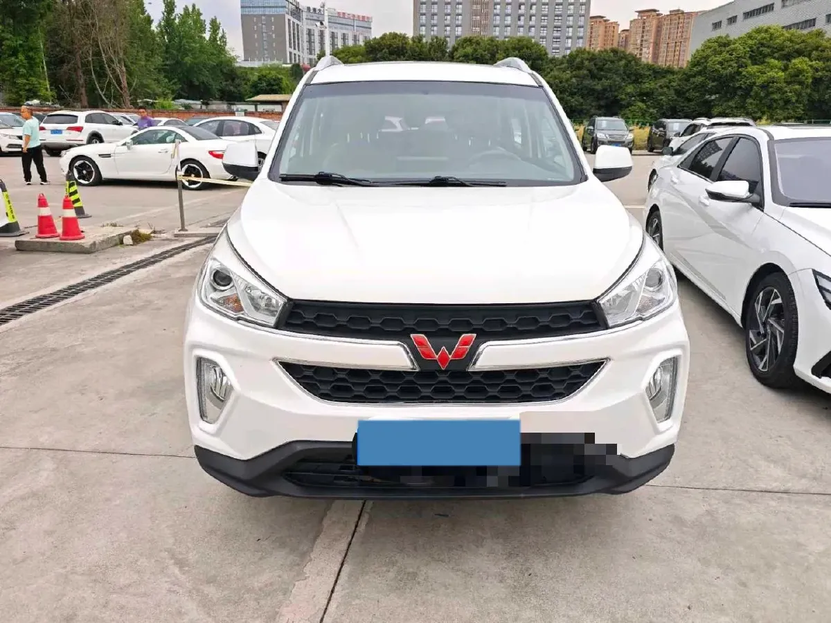 2018 WuLing HongGuang S3 1.5T 150HP L4 6MT,autocango,china used car exporter,china ev exporter,chinese used car exporter,chinese used ev exporter