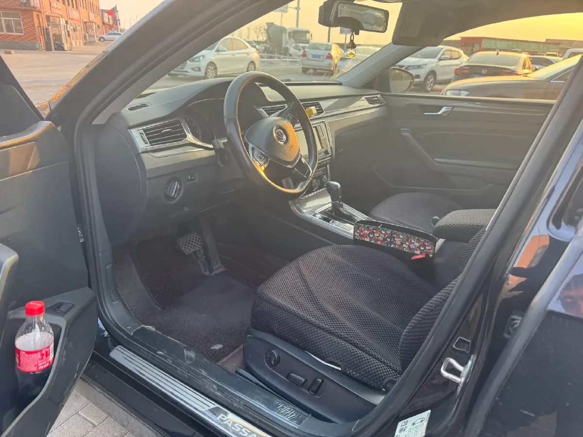 2016 Volkswagen Passat 1.8T 180HP L4 7DCT,autocango,china used car exporter,china ev exporter,chinese used car exporter,chinese used ev exporter