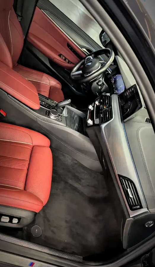 2021 BMW 5 Series 2.0T 252HP L4 8AT,autocango,china used car exporter,china ev exporter,chinese used car exporter,chinese used ev exporter