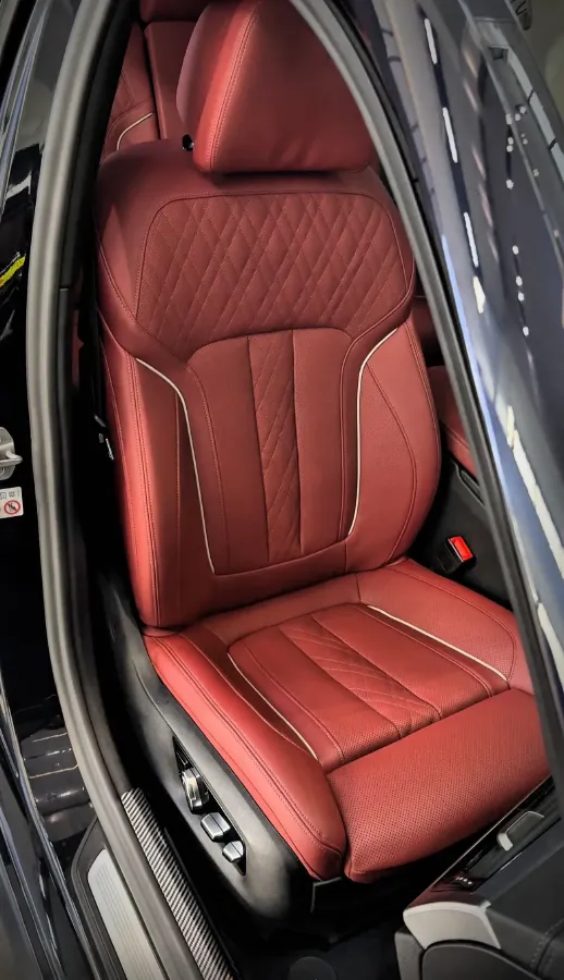 2021 BMW 5 Series 2.0T 252HP L4 8AT,autocango,china used car exporter,china ev exporter,chinese used car exporter,chinese used ev exporter